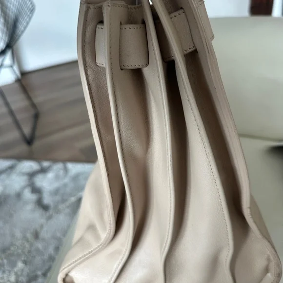 Saint Laurent SAC DE JOUR BAG. Very good condition - Picture 5 of 13